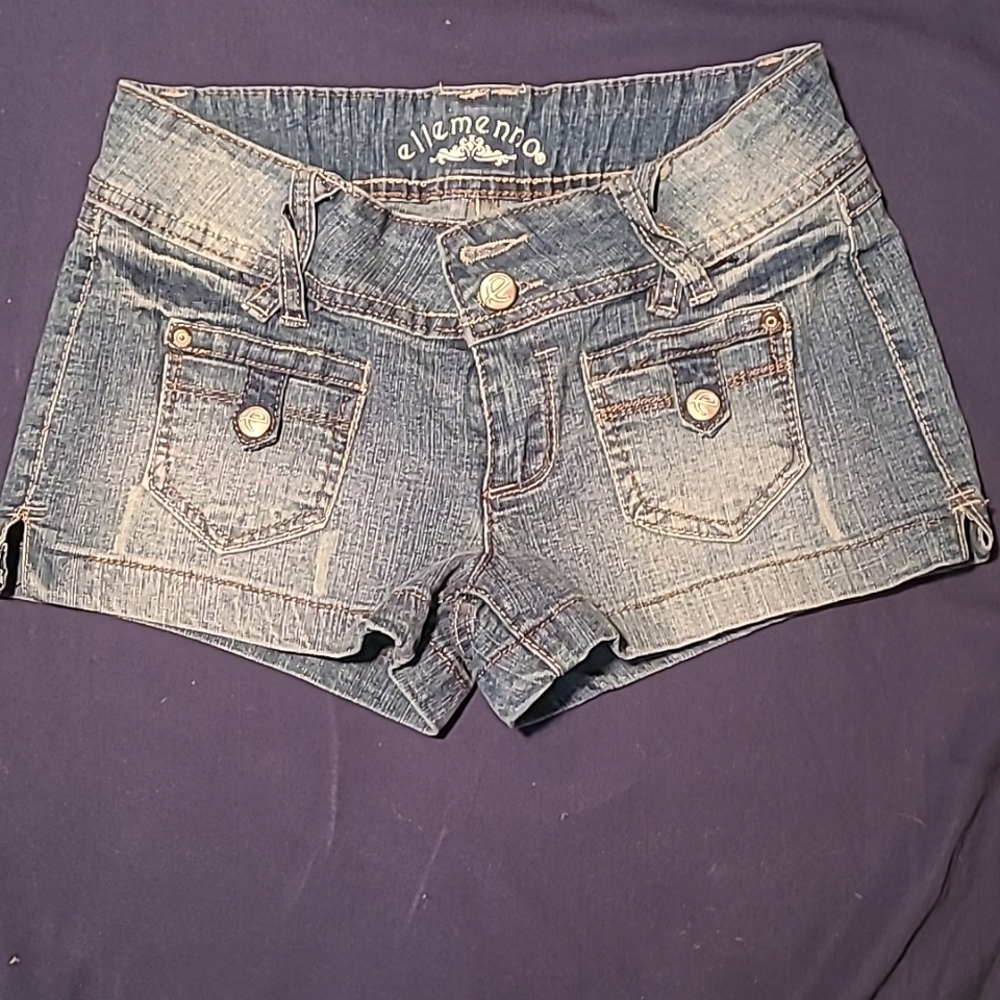 Ellemenno shorts